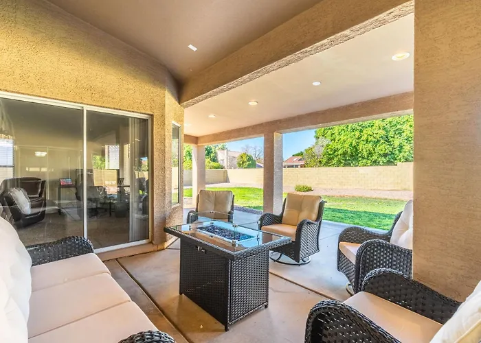Spacious 4br Patio Huge Yard Sleeps 18 Grill Holiday home Gilbert
