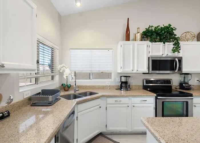Spacious 4br Patio Huge Yard Sleeps 18 Grill Gilbert
