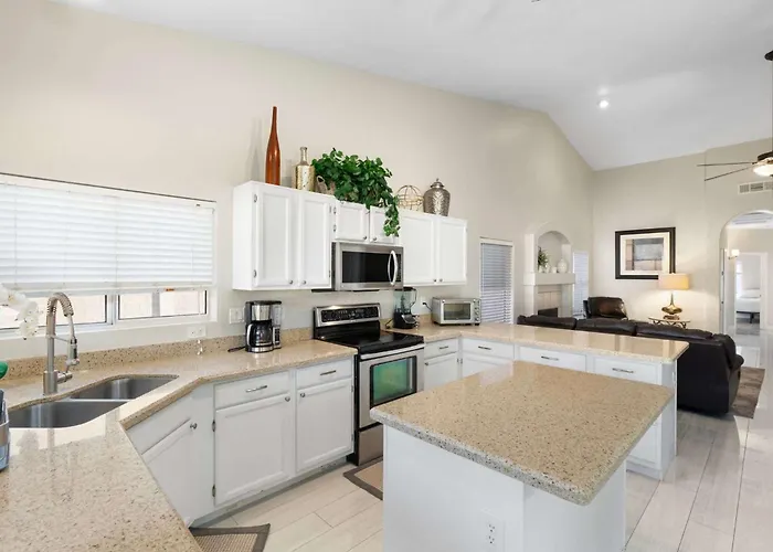 Spacious 4br Patio Huge Yard Sleeps 18 Grill * Gilbert